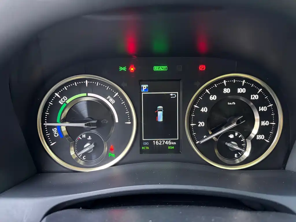 Toyota Vellfire 2019 2.5L HV Luxury
