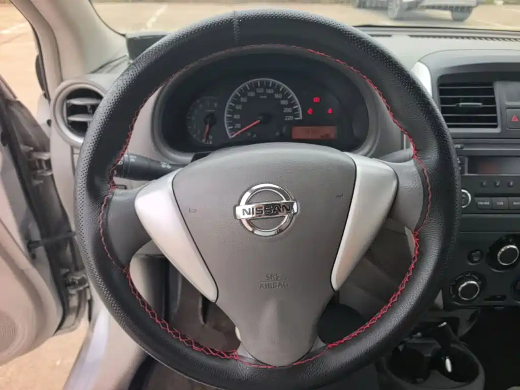 Nissan Sunny — миниатюра 11