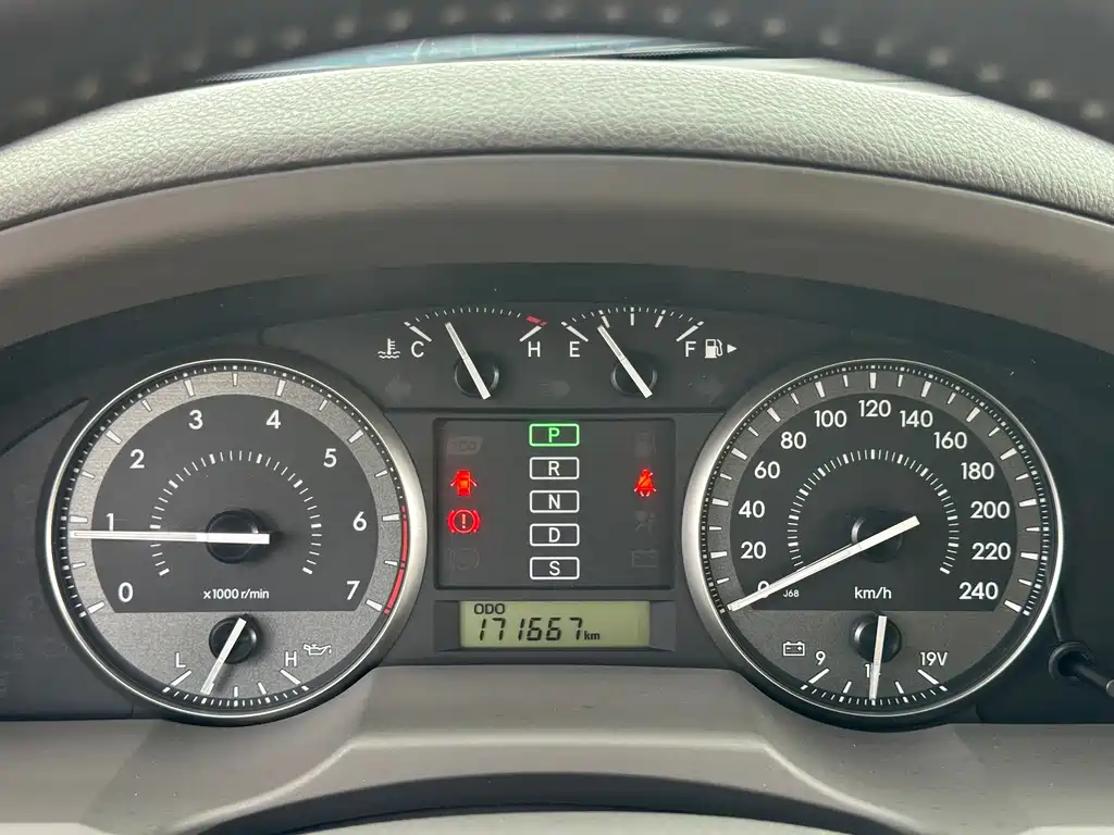 Toyota Land Cruiser — миниатюра 7