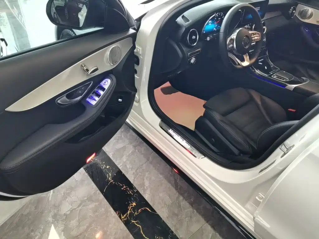 Mercedes-Benz C-Class — миниатюра 16