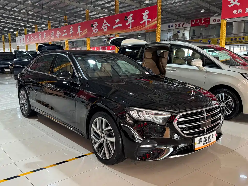 Mercedes-Benz E-Class — миниатюра 3