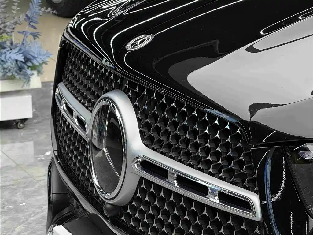 Mercedes-Benz GLE (Import) — миниатюра 4