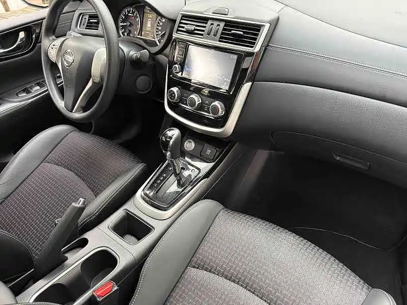 Nissan Tiida — миниатюра 11