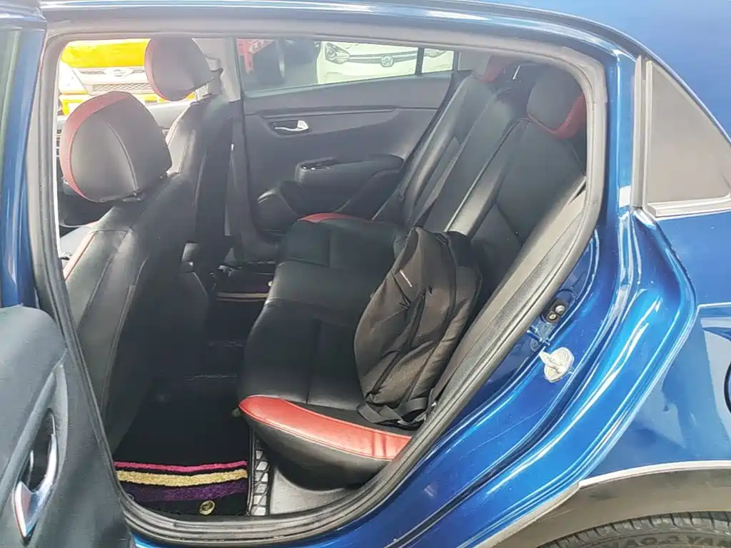 Kia KX Cross — миниатюра 17
