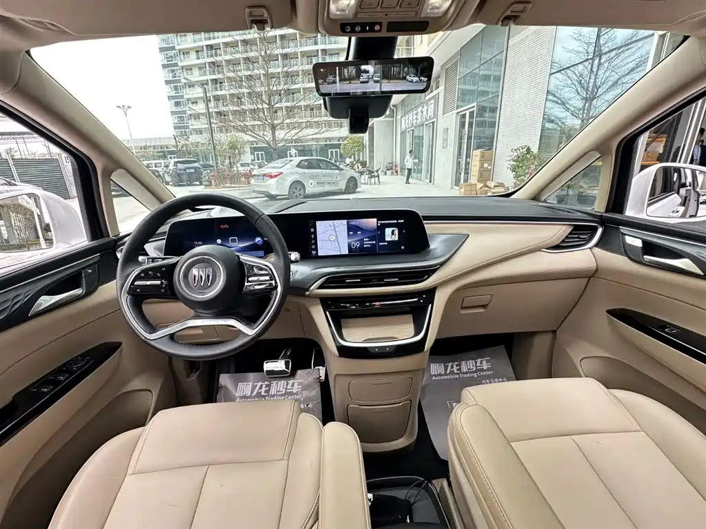 BUICK GL8 NEW ENERGY