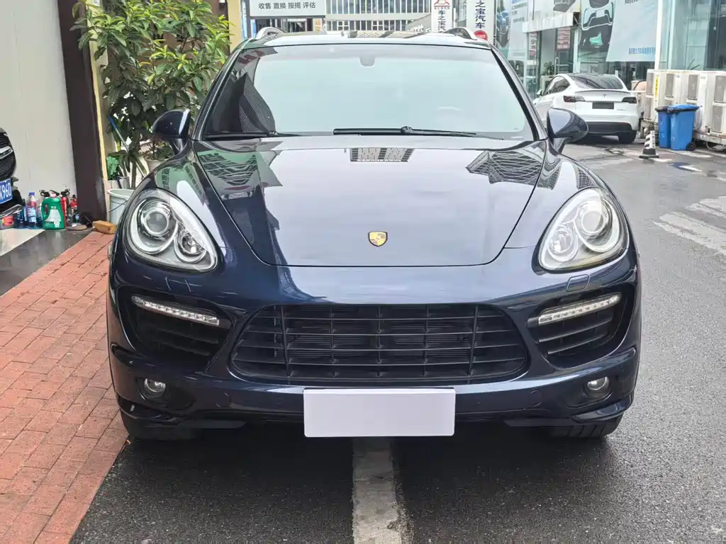 Porsche Cayenne — миниатюра 2