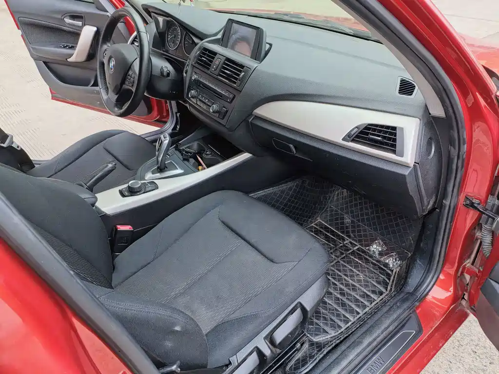 BMW 1 Series (Import) — миниатюра 8