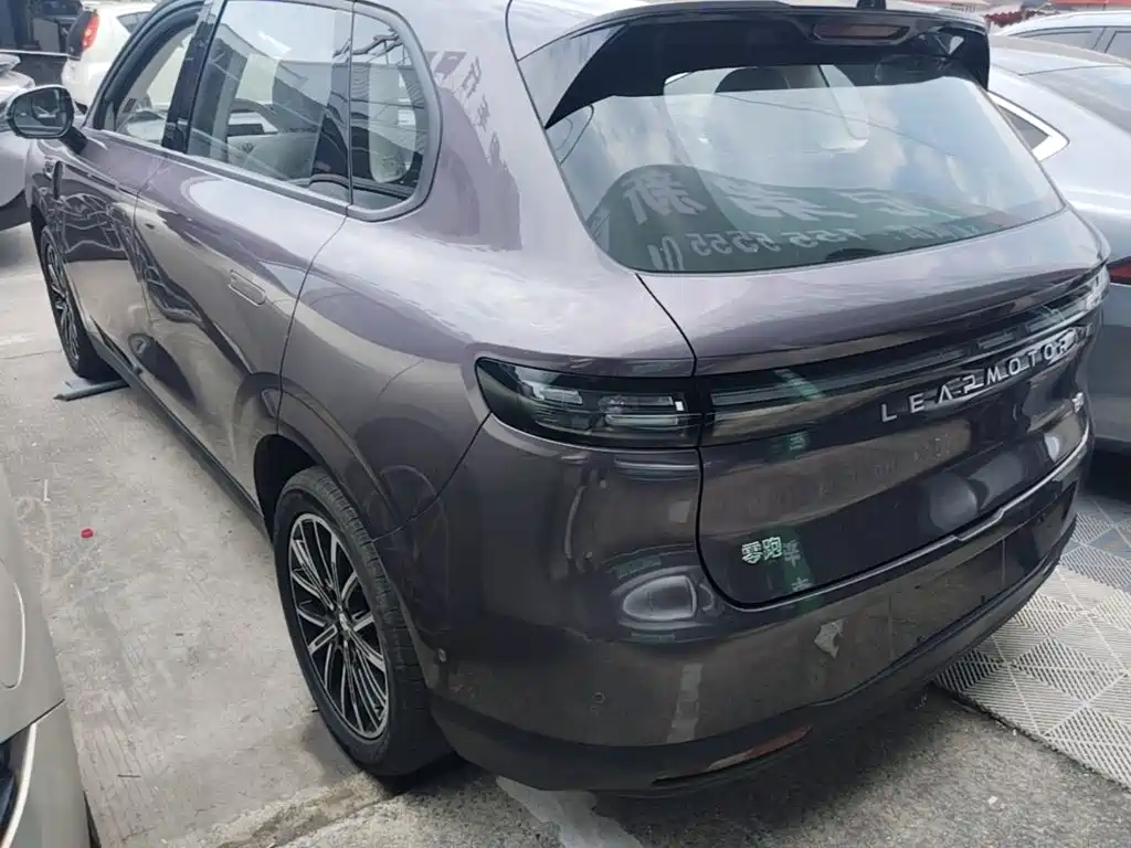 Leapmotor Leapmotor B10 — миниатюра 5