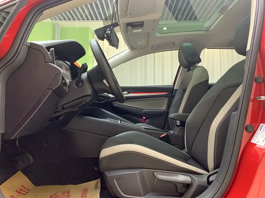 Volkswagen Golf 2021 280TSI DSG Pro
