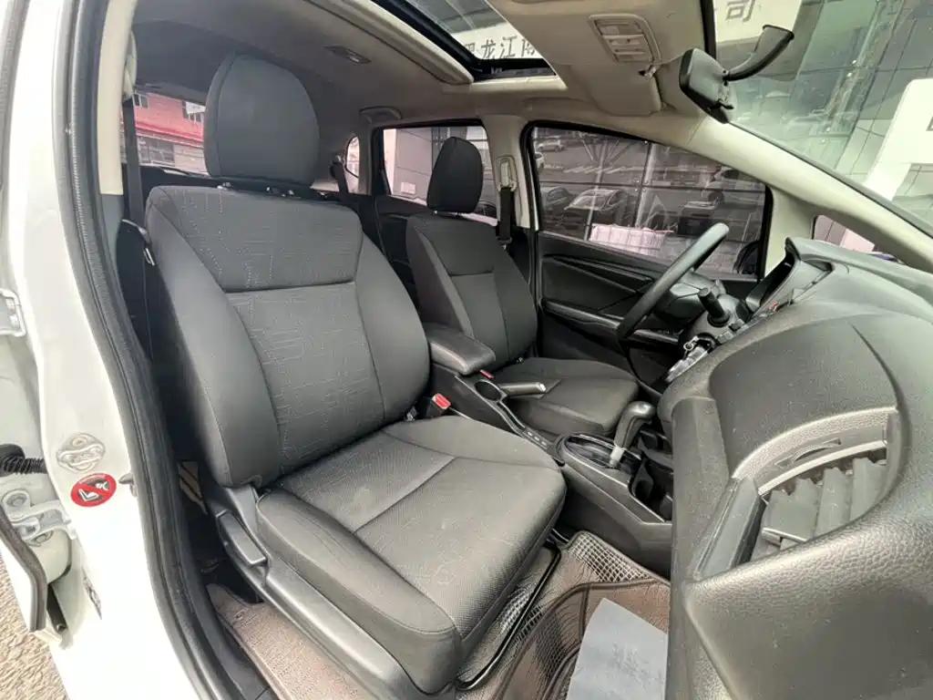 Honda Fit — миниатюра 5