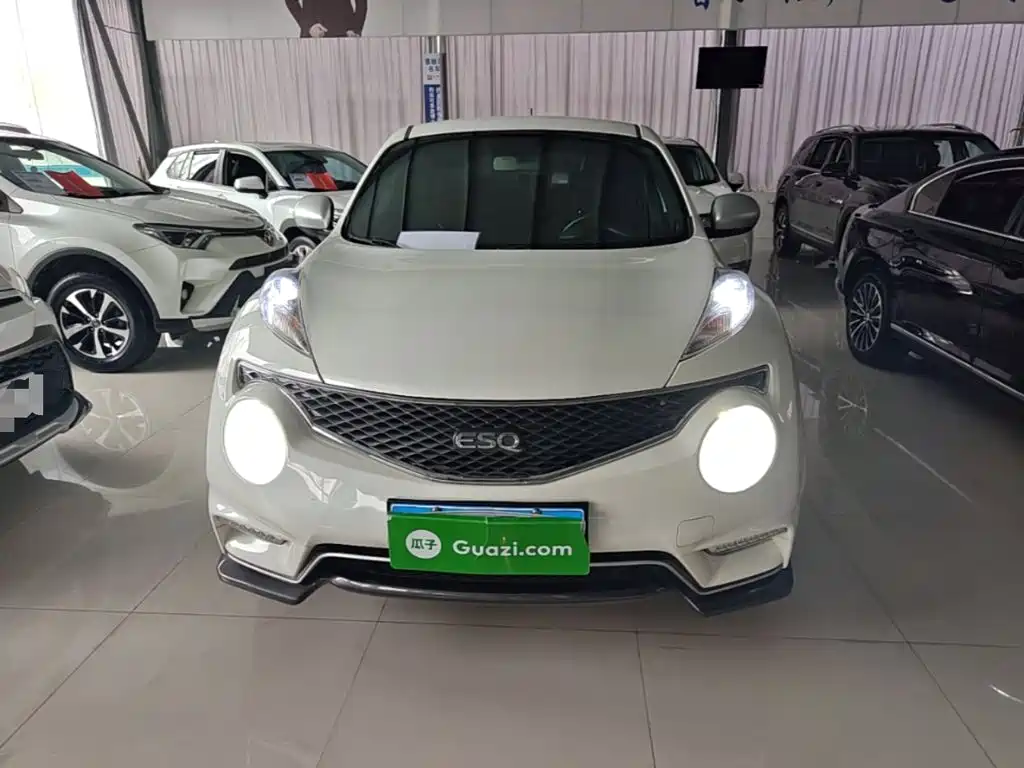 Infiniti ESQ — миниатюра 3