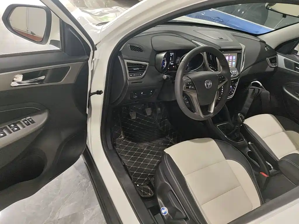 Changan CS35 — миниатюра 16