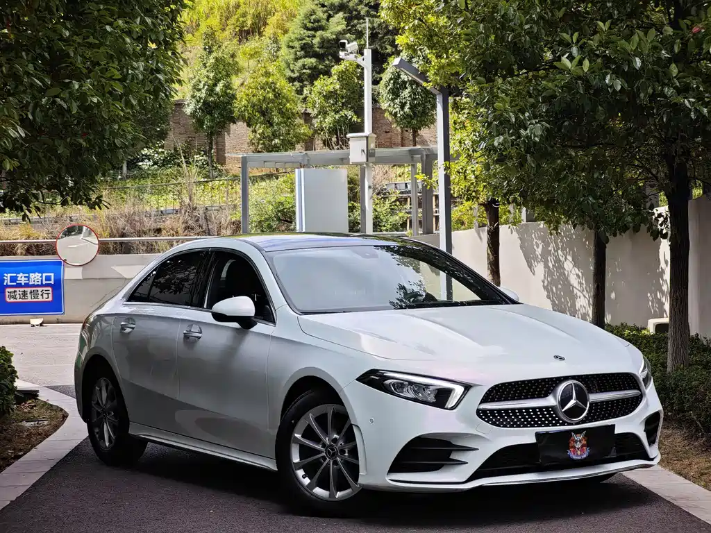Mercedes-Benz A-Class — миниатюра 2