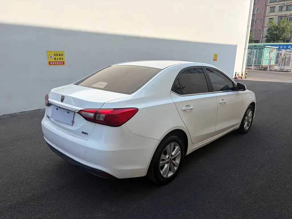 Roewe 360 — миниатюра 10