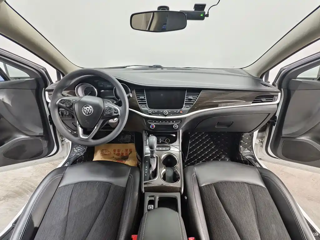 Buick Verano — миниатюра 9