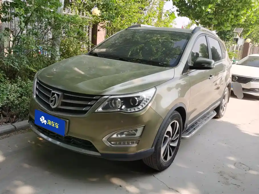 Baojun 560 2015
