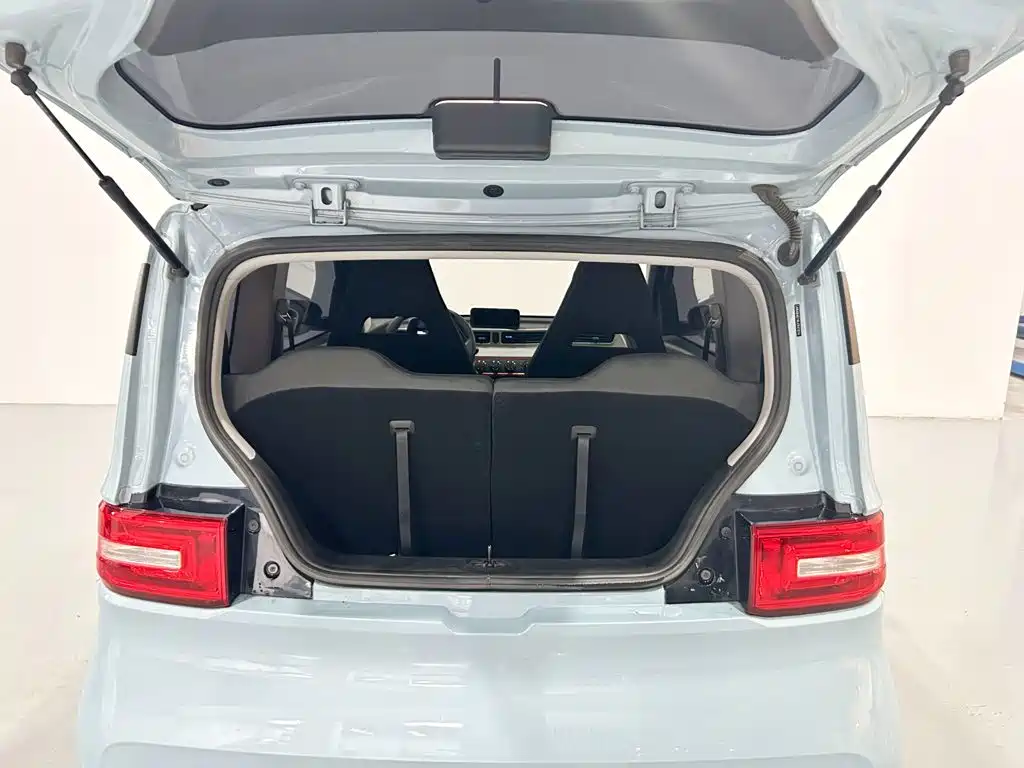 Wuling MINIEV — миниатюра 7