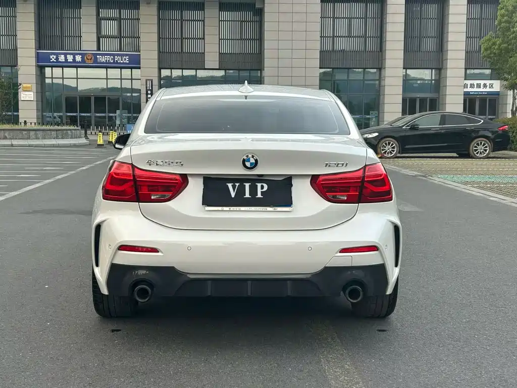 BMW 1 Series — миниатюра 8