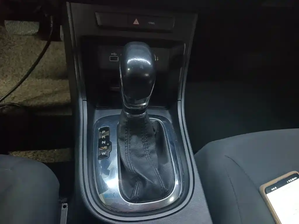 Roewe 360 — миниатюра 14