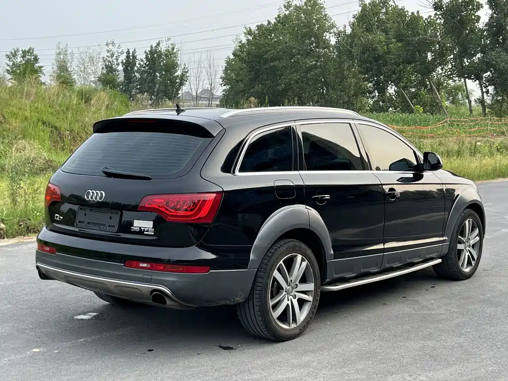 Audi Q7 — миниатюра 4