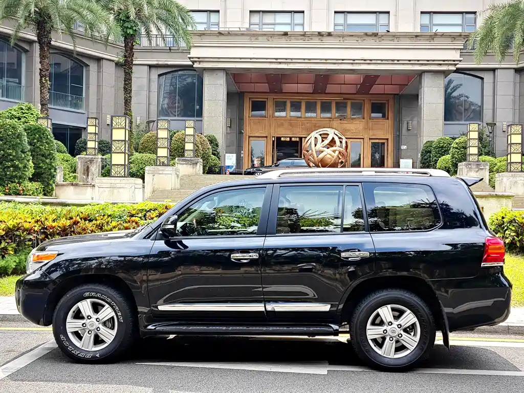 Toyota Land Cruiser — миниатюра 17