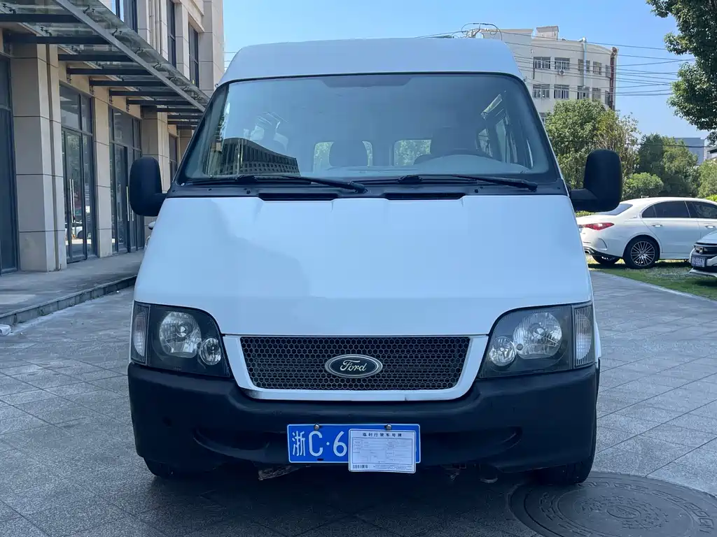 Ford Transit Classic — миниатюра 2