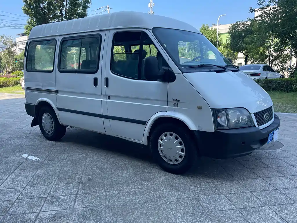 Ford Transit Classic — миниатюра 3