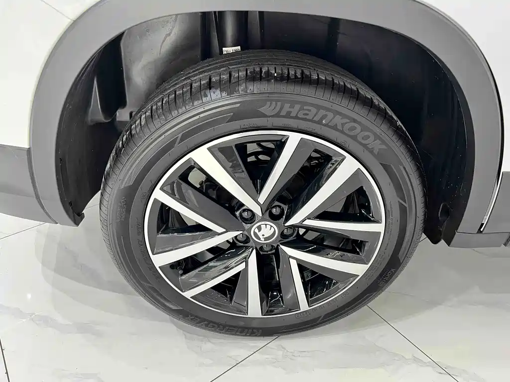 Skoda Kamiq — миниатюра 19