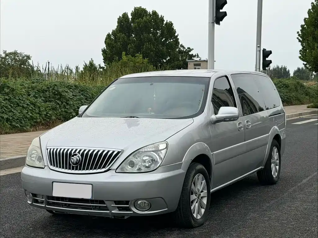 Buick GL8 — миниатюра 3