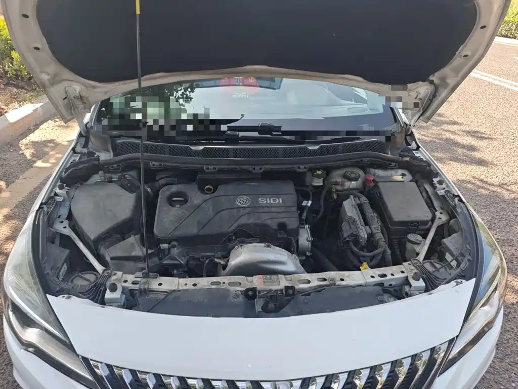 Buick Verano — миниатюра 11