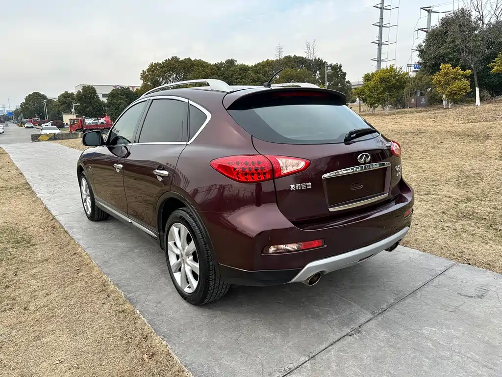 INFINITI QX50