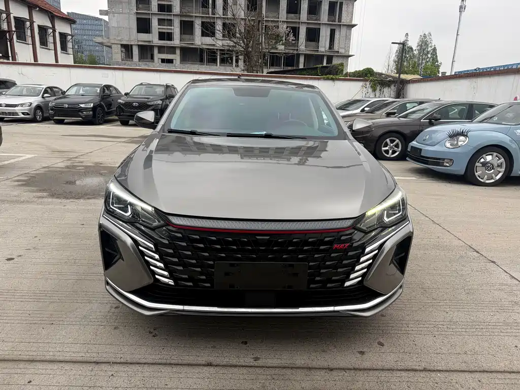 Dongfeng Aeolus Yixuan Max MAX 2021 1.5T