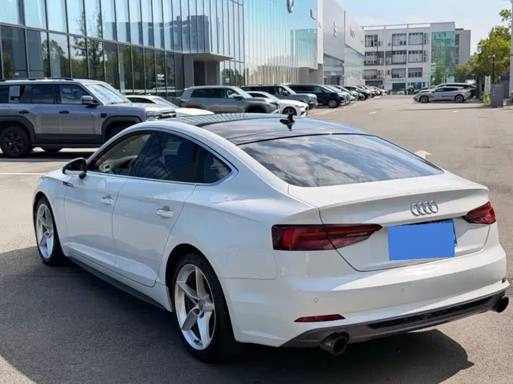 Audi A5 (Import) — миниатюра 8