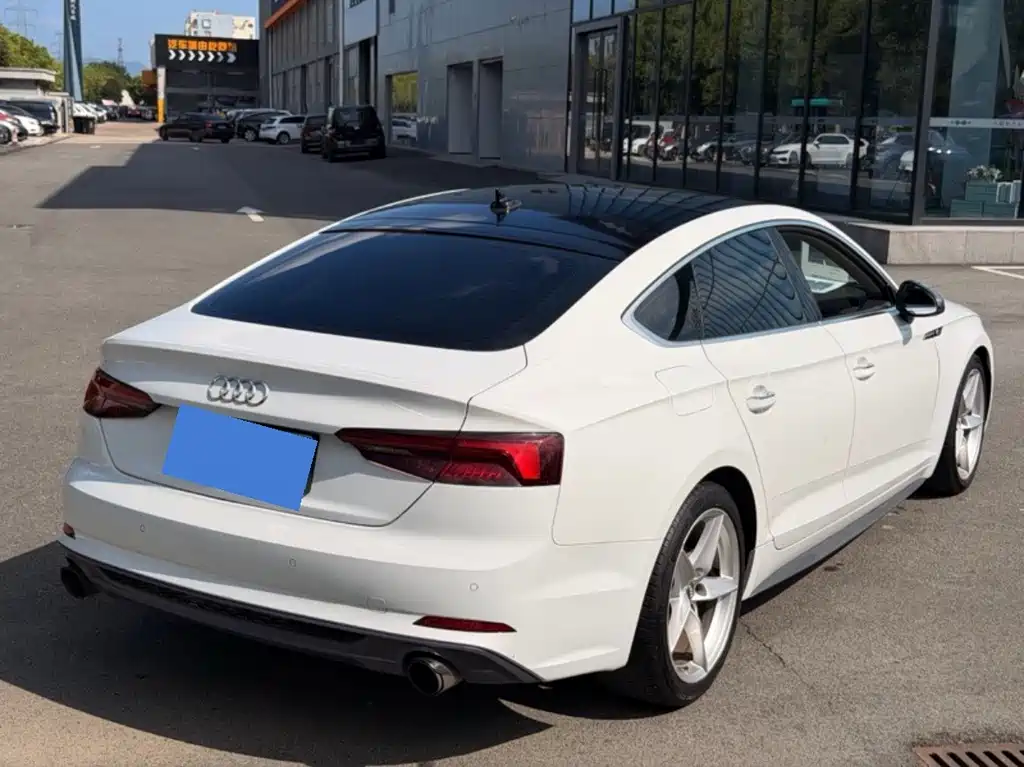 Audi A5 (Import) — миниатюра 10