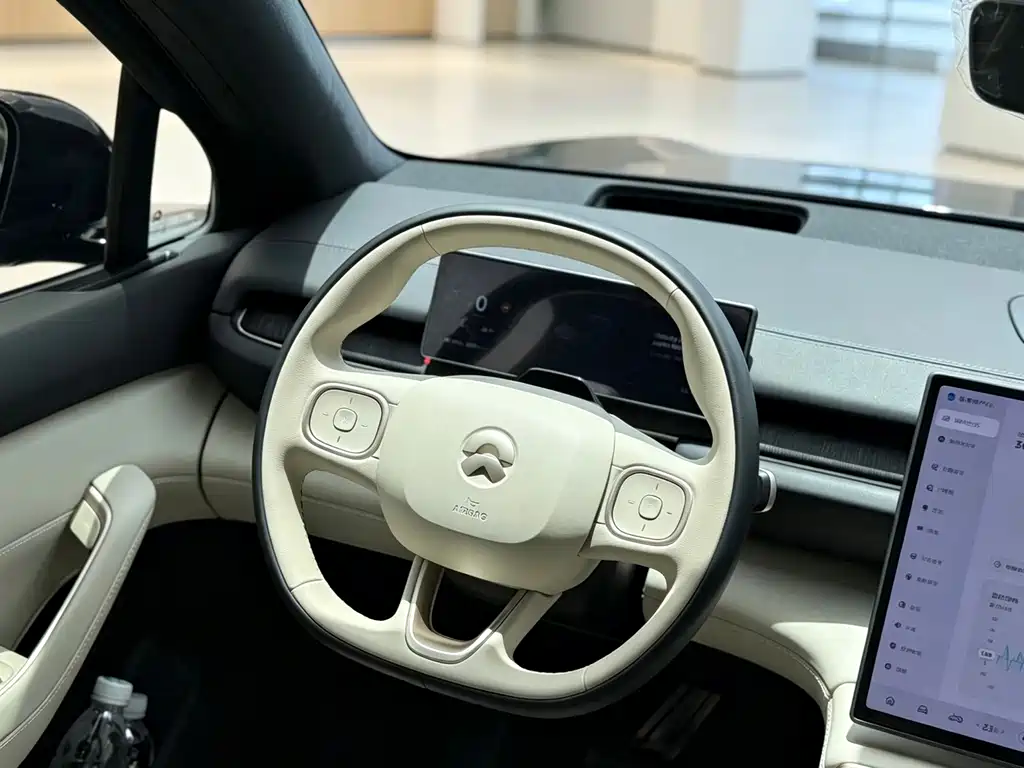 NIO ES6 — миниатюра 11