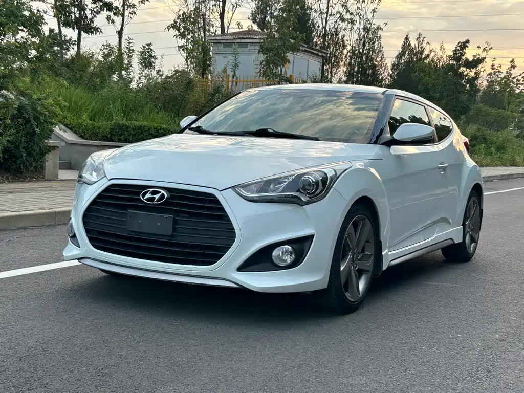 Hyundai Veloster