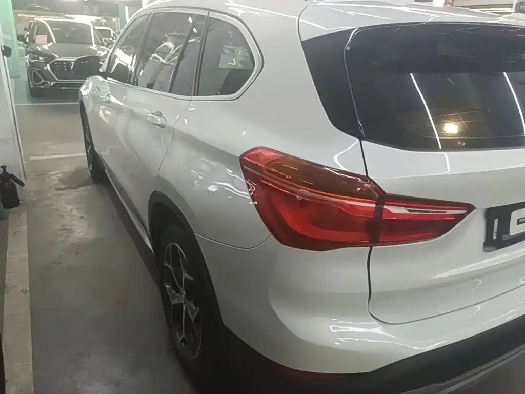 BMW X1 — миниатюра 5