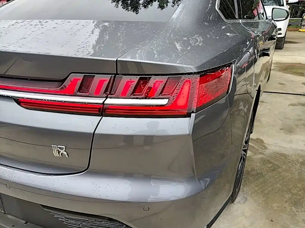 BYD Han — миниатюра 8