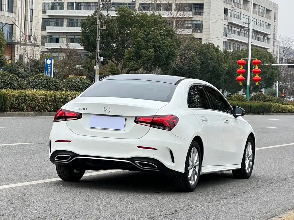 MERCEDES-BENZ A CLASS