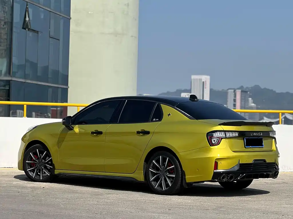 Lynk & Co 03 — миниатюра 13