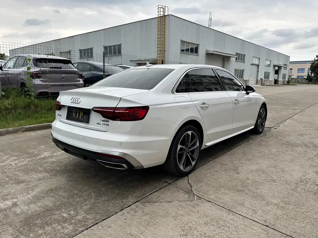 Audi A4L — миниатюра 16