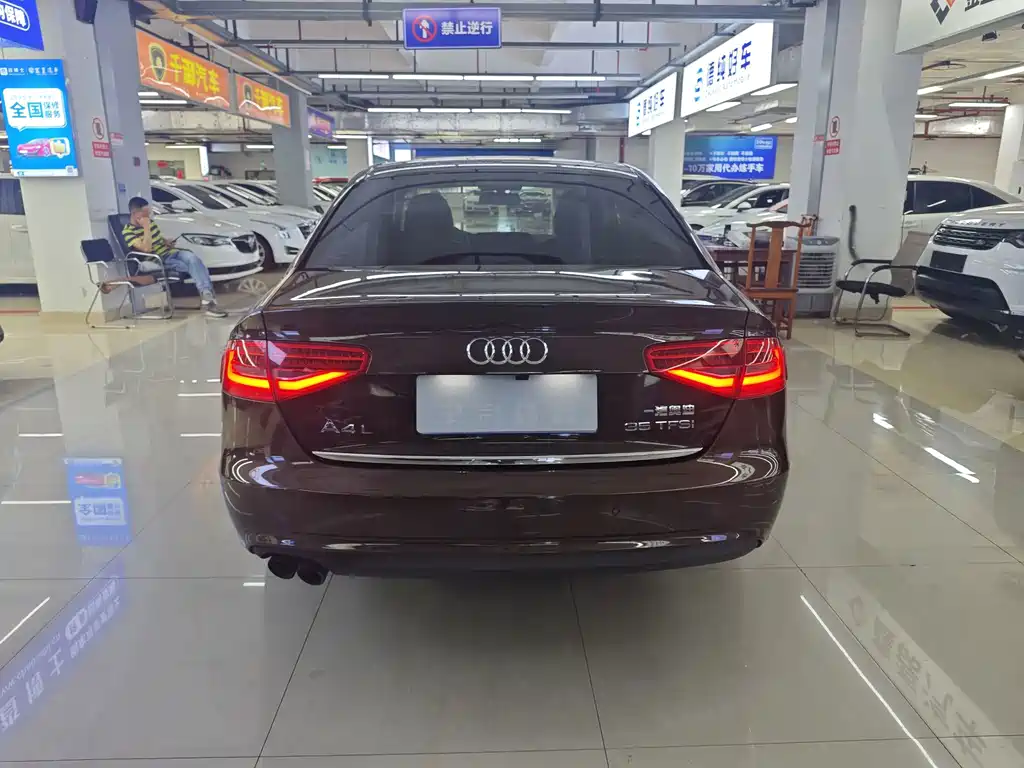 Audi A4L — миниатюра 4
