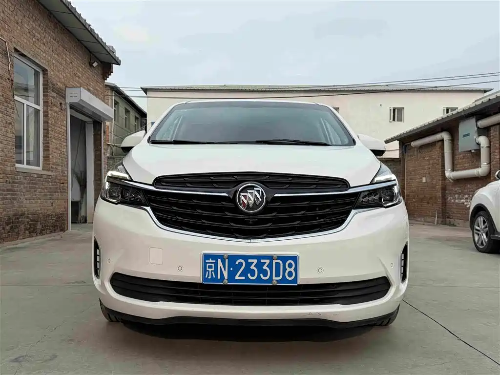 Buick GL8 — миниатюра 3
