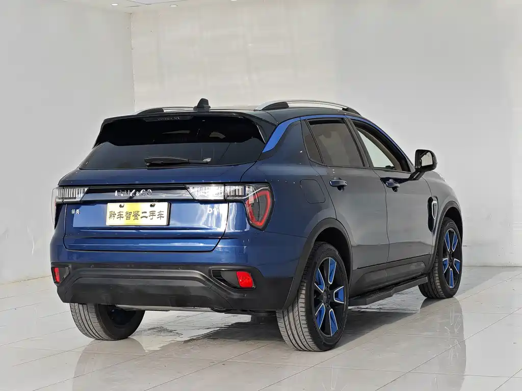 Lynk & Co 01 — миниатюра 6