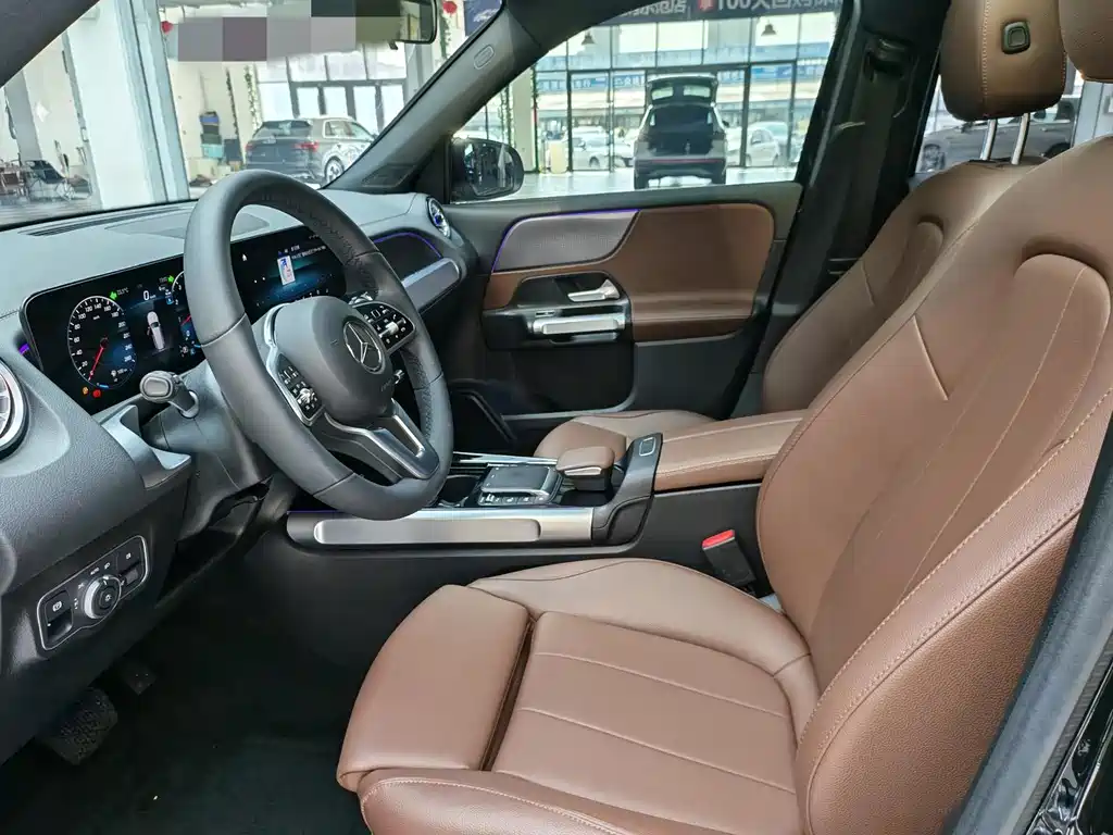 Mercedes-Benz GLB — миниатюра 10