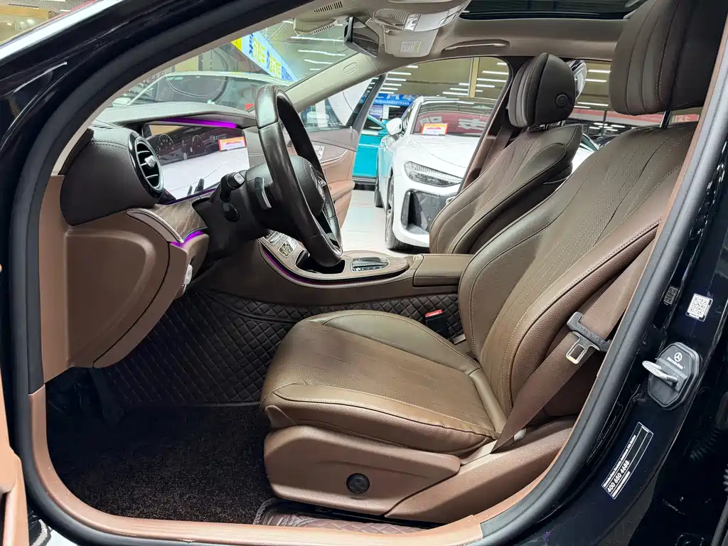 Mercedes-Benz E-Class — миниатюра 10