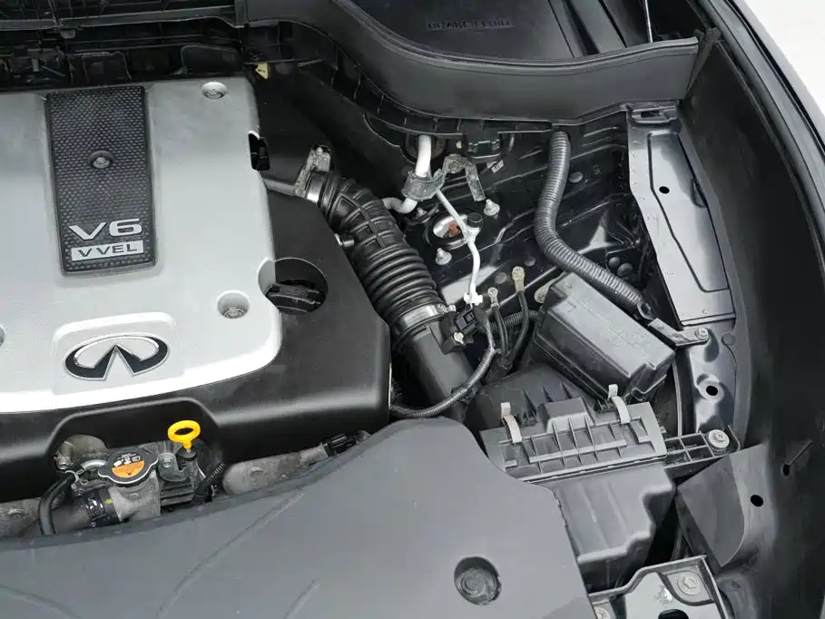 Infiniti QX70 — миниатюра 45