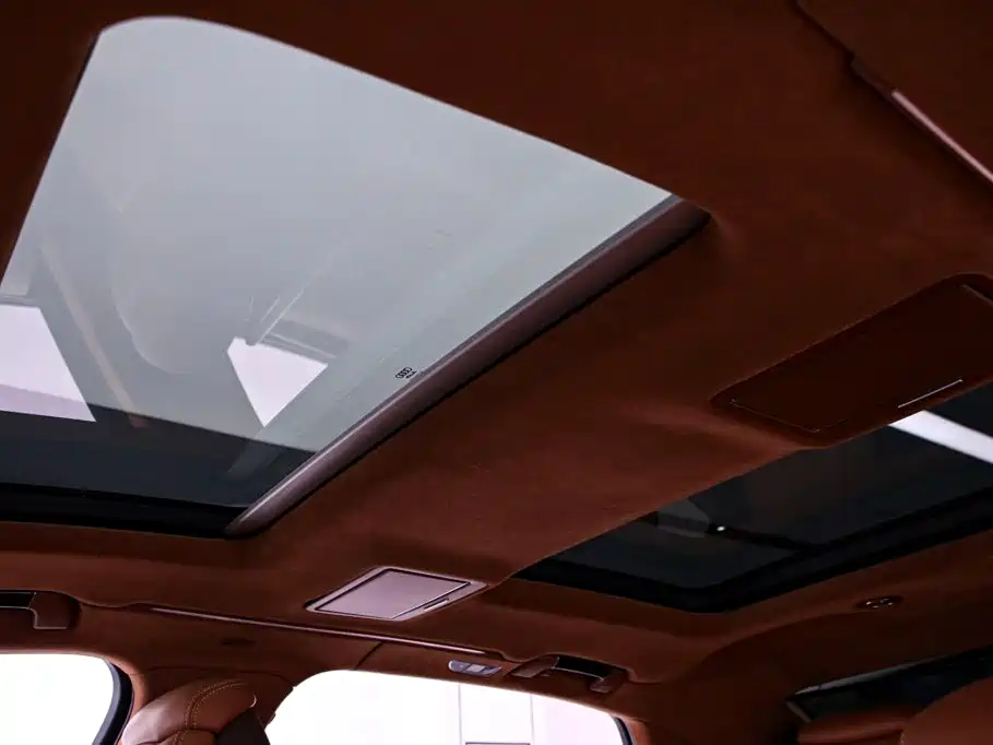 Audi A8 — миниатюра 12