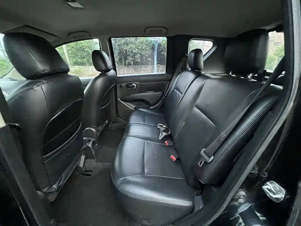 Nissan Livina — миниатюра 6