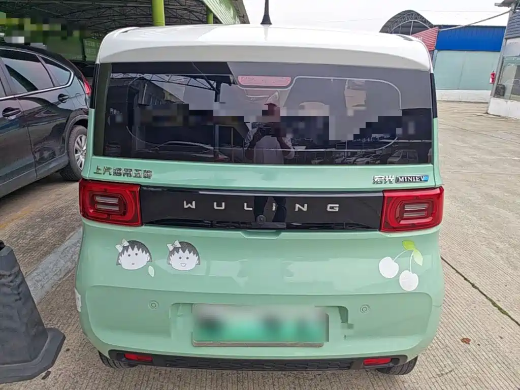 Wuling MINIEV — миниатюра 4